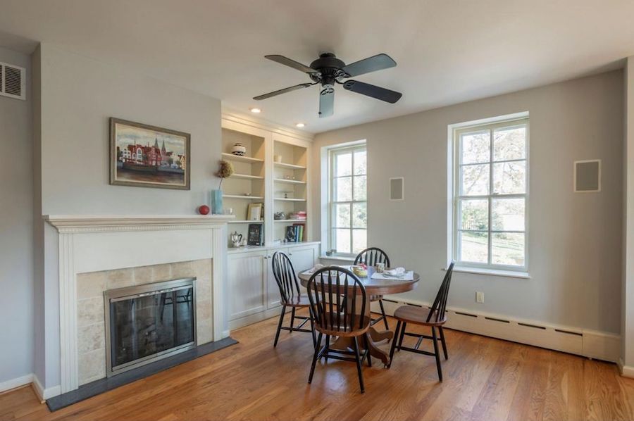 house for sale mt airy colonial breakfast area