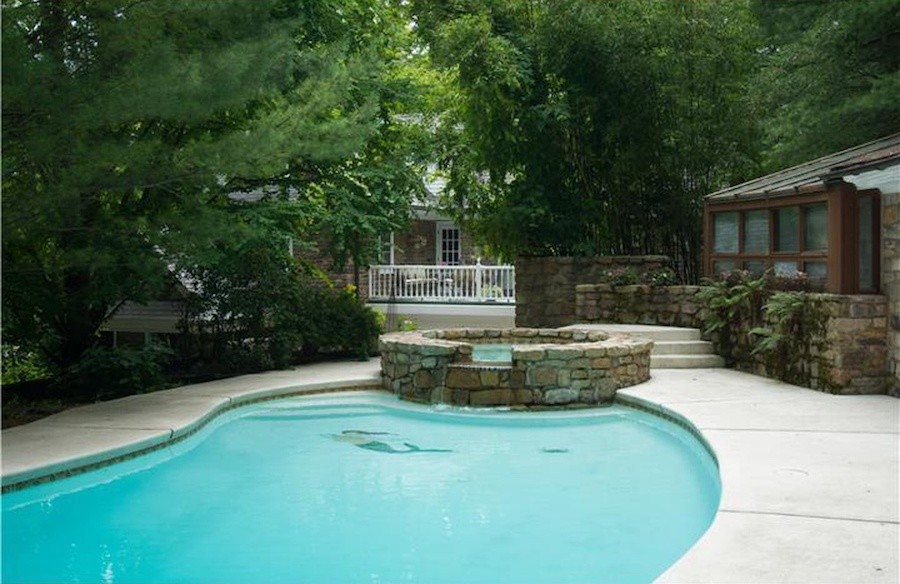 house for sale ottsville horse farm pool