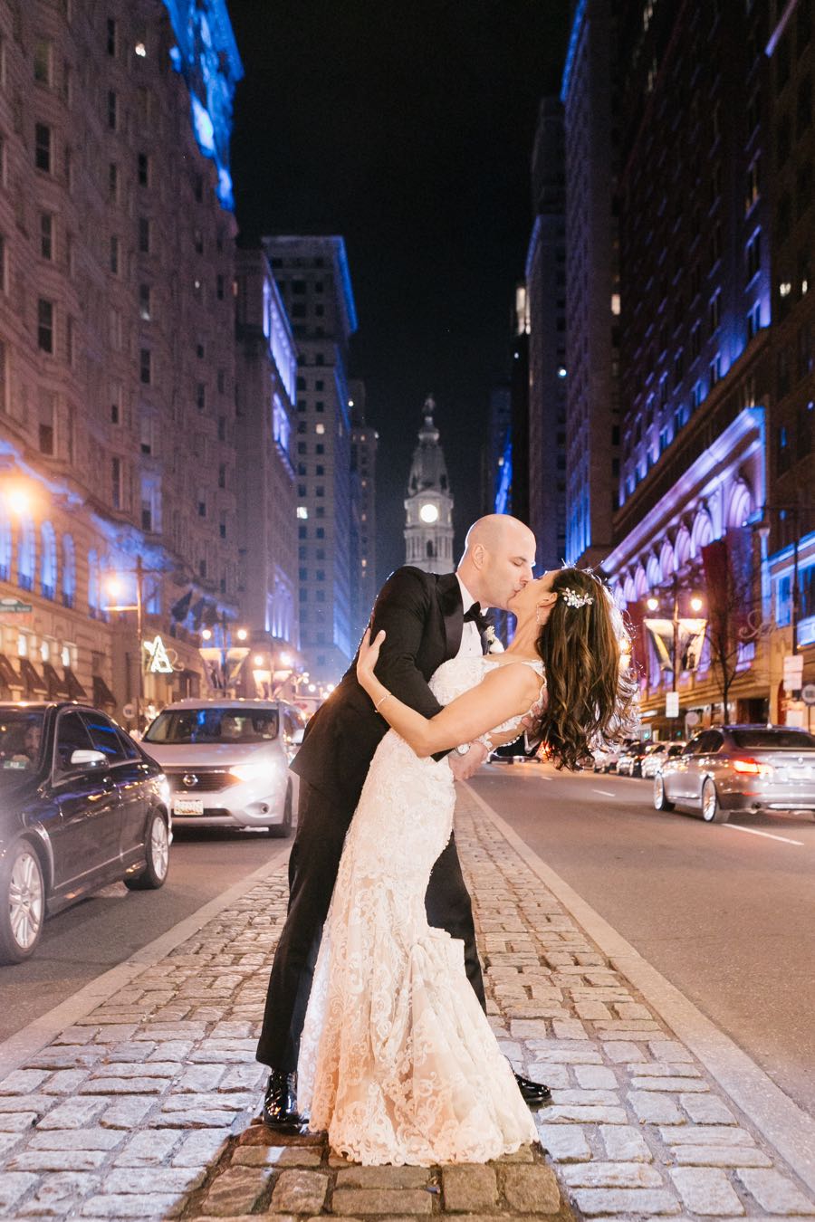broad-street-median-wedding-photos-philadelphia