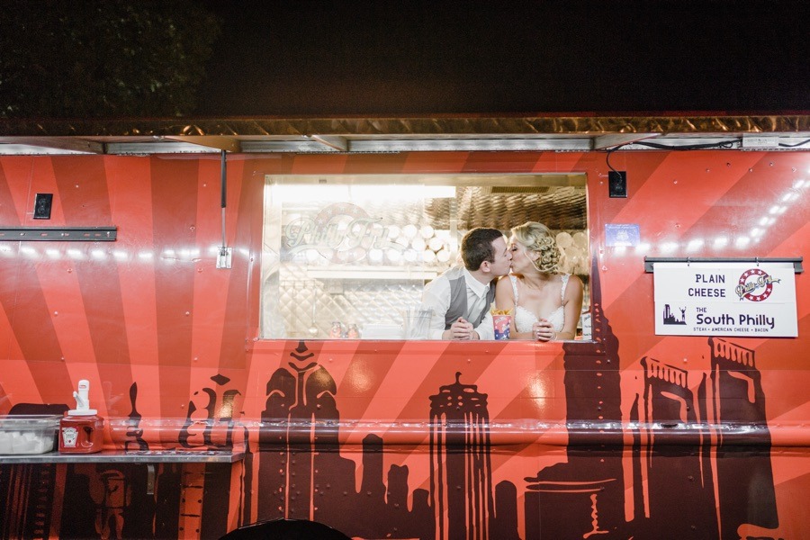 philly-food-truck-wedding