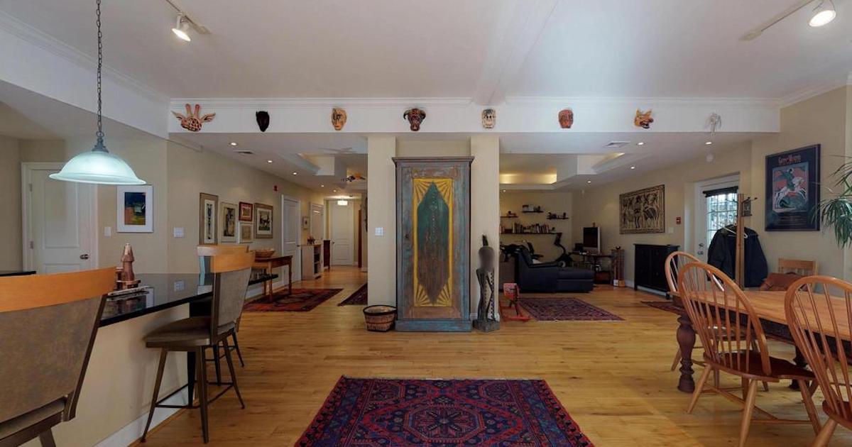 Condo for Sale Bright, Open Condo in Bella Vista