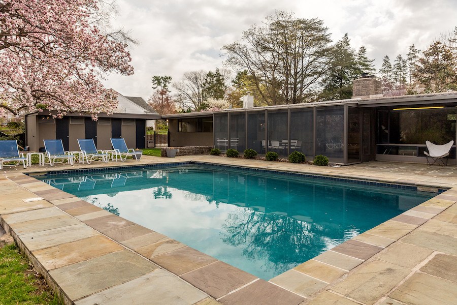 house for sale jeffersonville neutra house pool