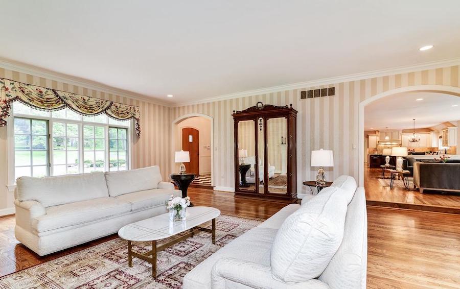 house for sale bryn mawr norman manor living room