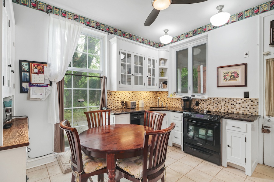 house for sale germantown moderne colonial kitchen