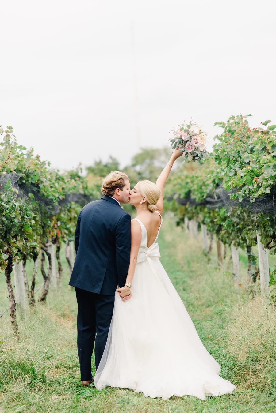 Isaac Smith Vineyard bride and groom