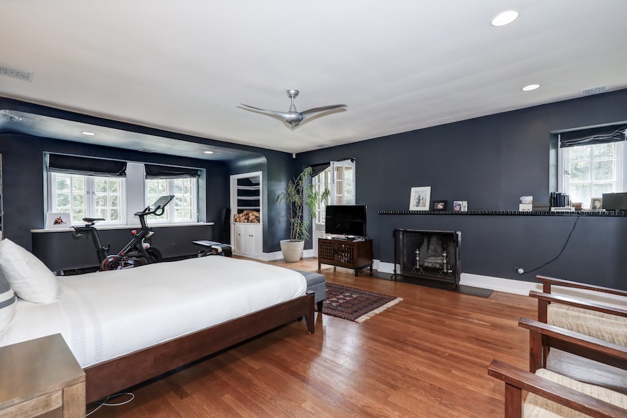 house for sale chestnut hill cotswold master bedroom