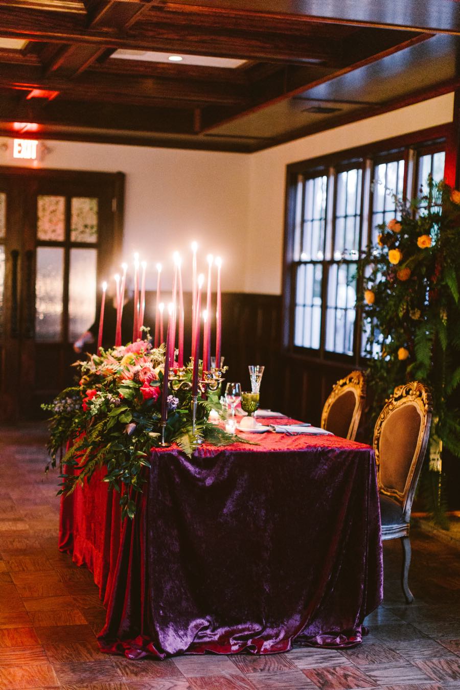 Hotel du Village bride and groom's table