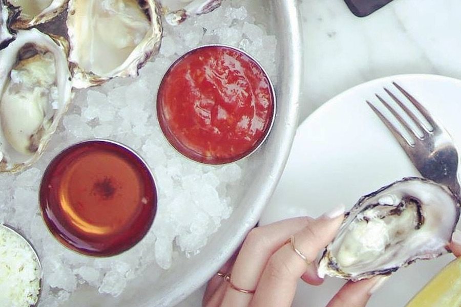 buck-a-shuck dollar oesters fishtown philadelphia