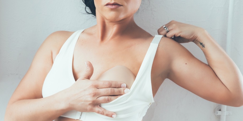 No bra day: Women ditched bras for breast cancer awareness - Yahoo Sports