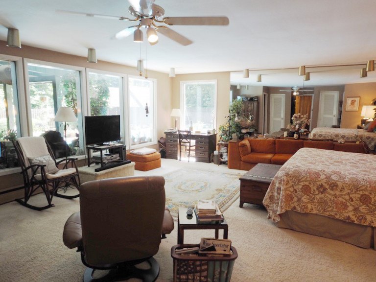 House for Sale Cottages in the Woods in Hatboro