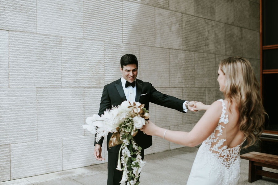 A Gatsby-Style Franklin Institute Wedding With The Coolest Selfie Station