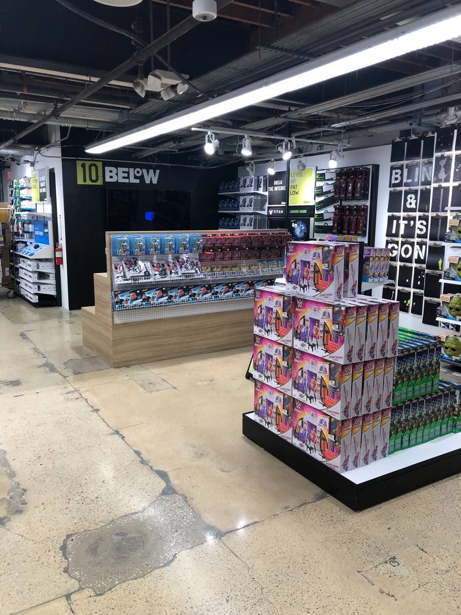 Five Below to begin selling items at more than $5 - The Rockwall Times