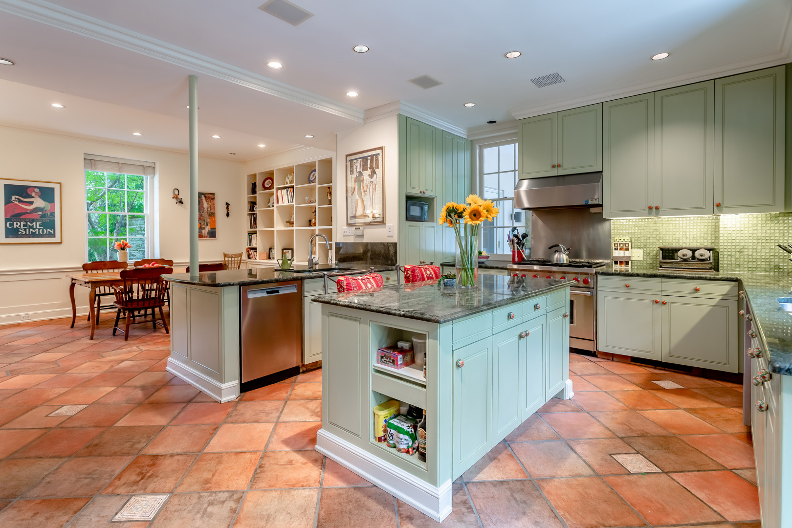 gladwyne colonial revival mansion eat-in kitchen