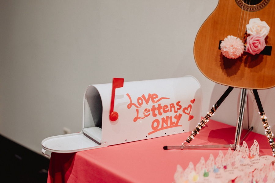 I Had A Taylor Swift Themed Wedding And It Was Awesome