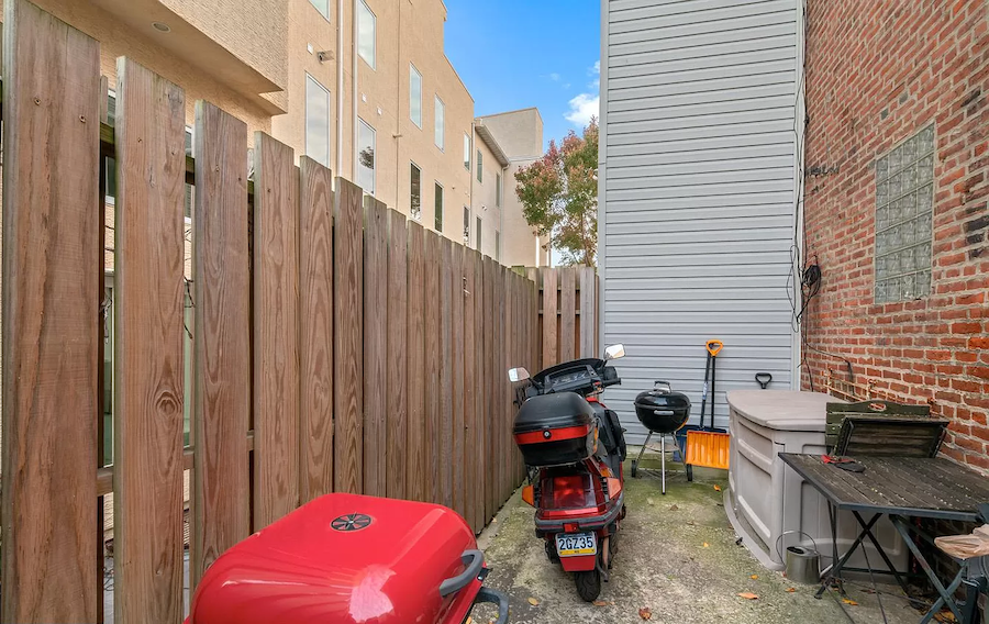 northern liberties renovated trinity rear patio