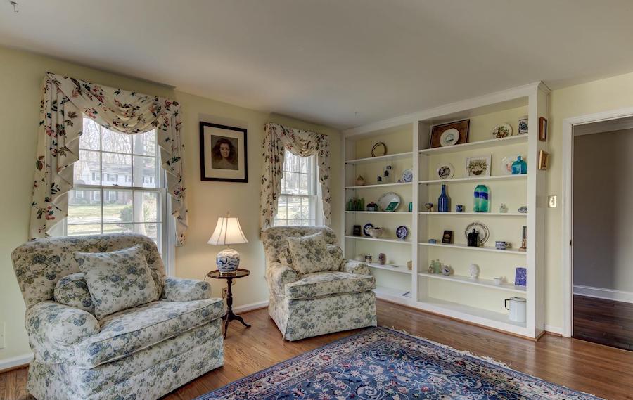 house for sale devon 60s colonial library