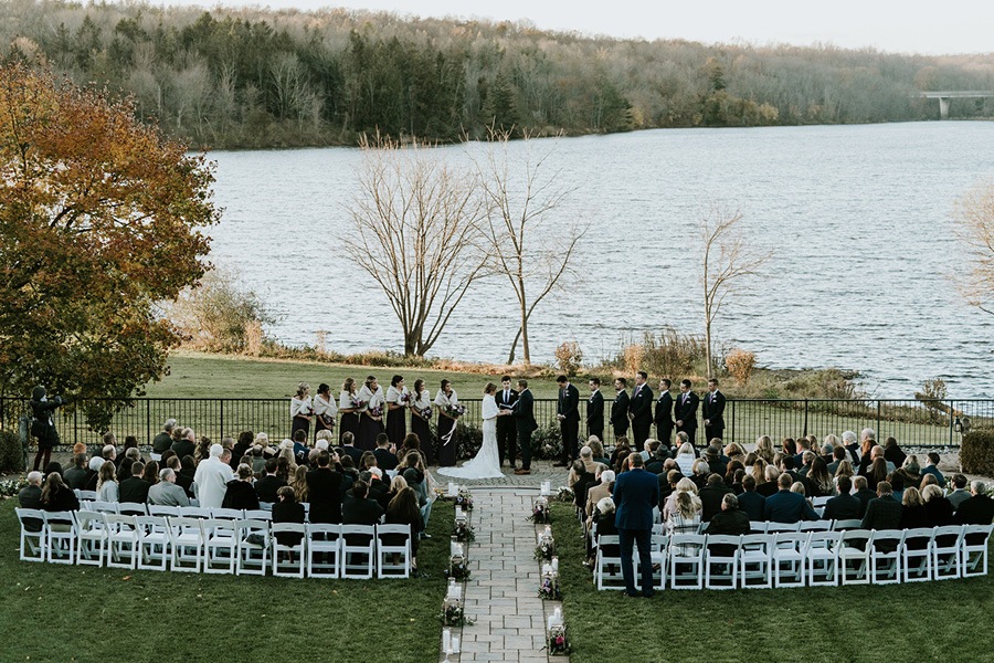 The Lake House Inn