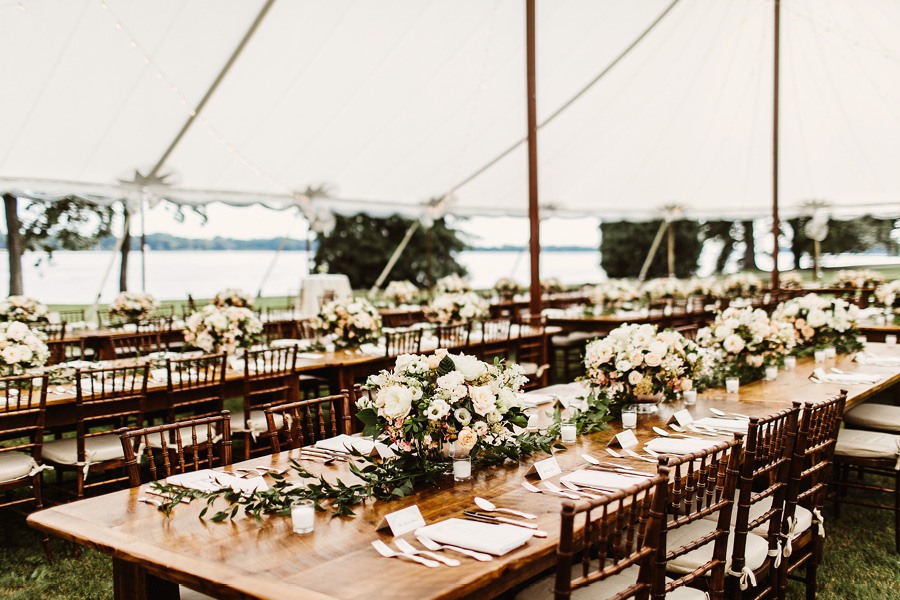 two swans wedding farm