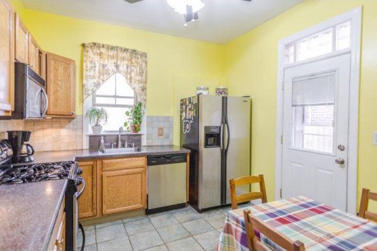 This Philly Couple Expanded Their Kitchen With a Rowhouse Addition