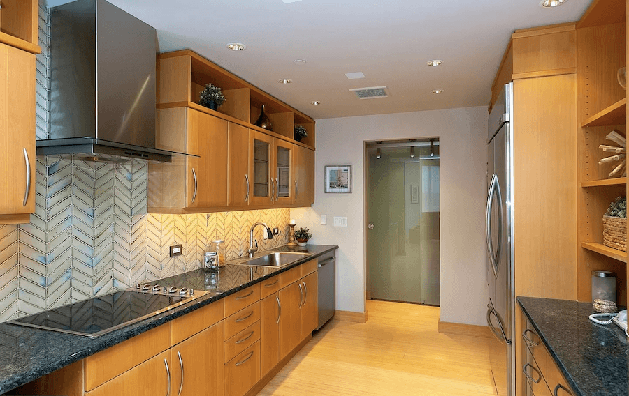 high-floor rittenhouse condo for sale kitchen