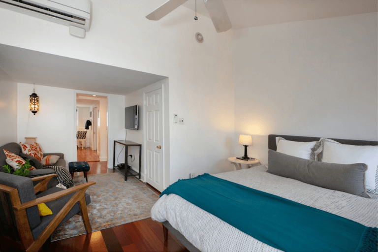 Renovado Queen Village Rowhouse en venta Alojamiento cabanas • La Bicok
