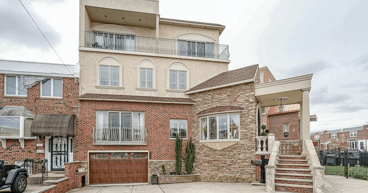 Just Listed Italianate Packer Park McMansion House for Sale