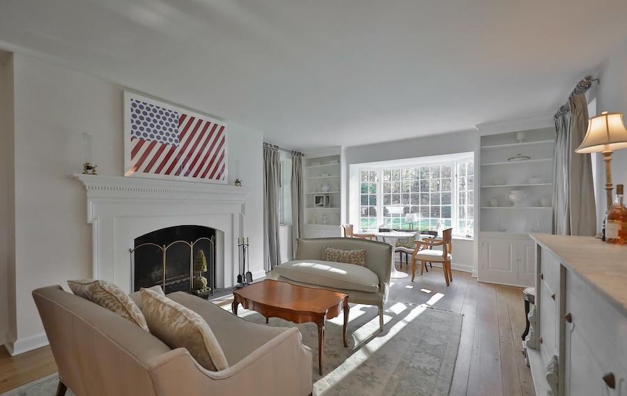 lower gwynedd colonial house for sale living room