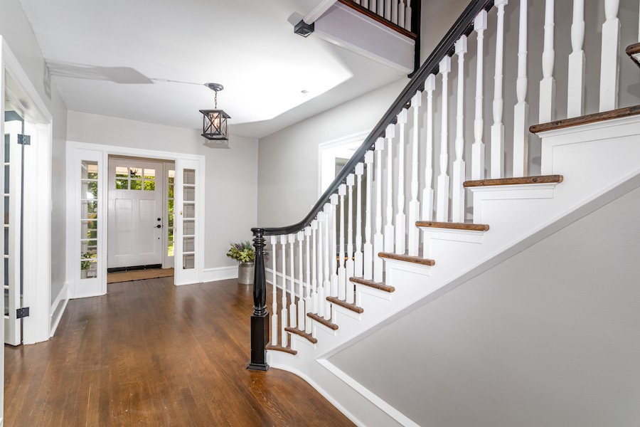 house for sale cinnaminson farm house foyer