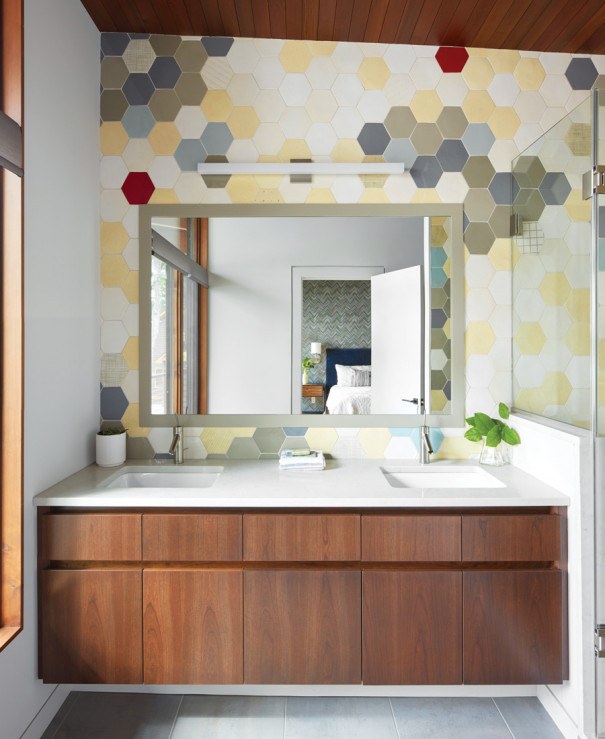 Look Inside This Gorgeous Mid-Century Modern Lake House