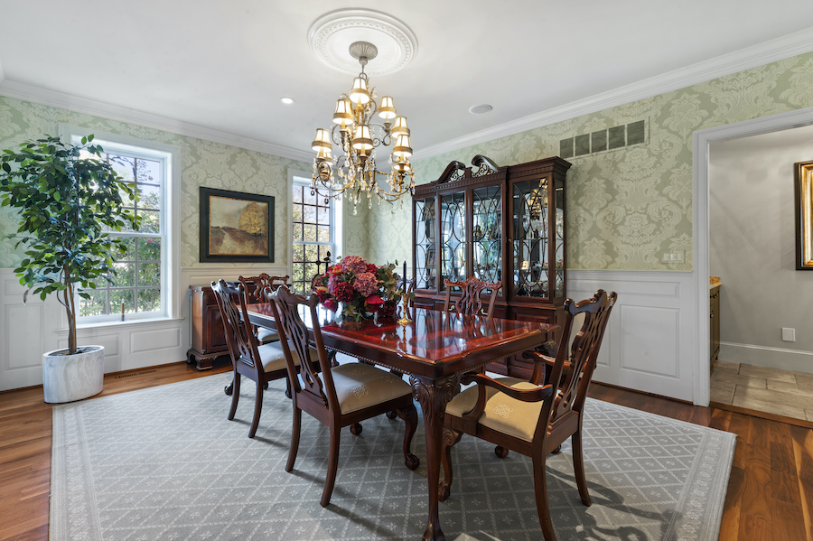 house for sale berwyn lakeside colonial dining room
