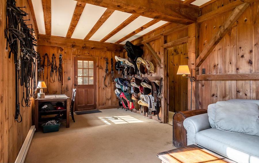 tack room