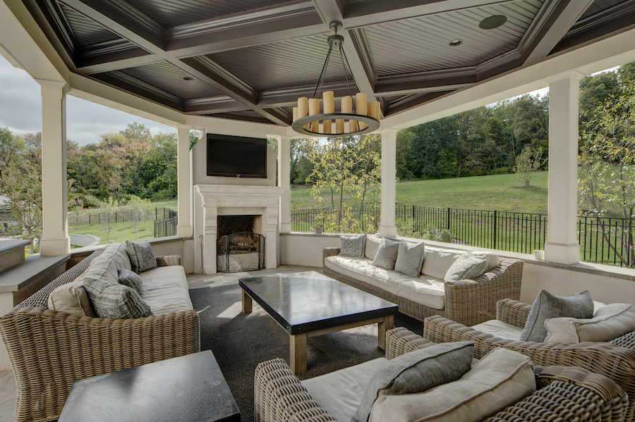 outdoor family room