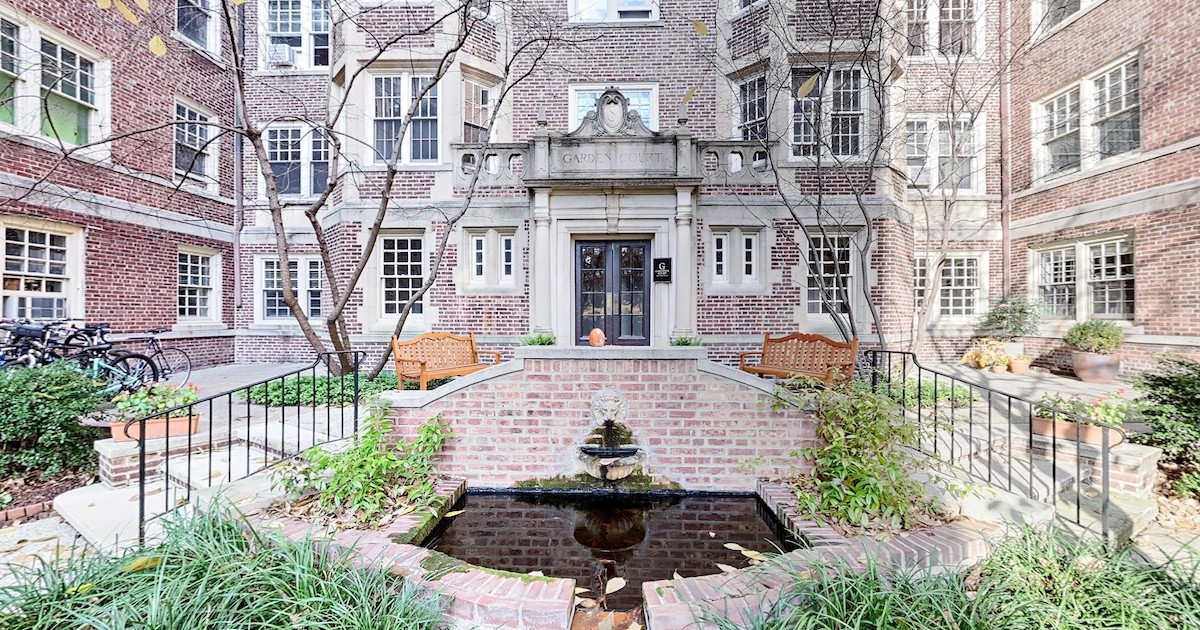 Just Listed Garden Court Updated Condo for Sale, an Entertainer's Delight