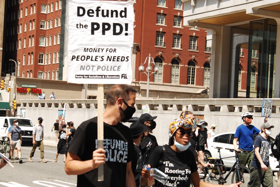 defund-police-jobs-900x600-2.jpg