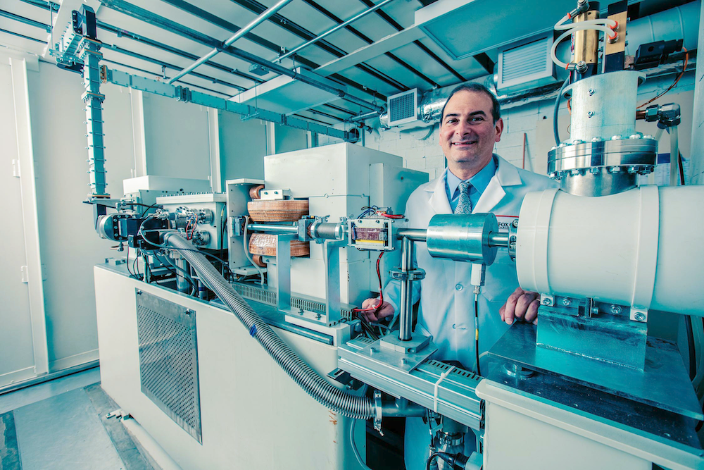 racetrack microtron radiodynamic therapy