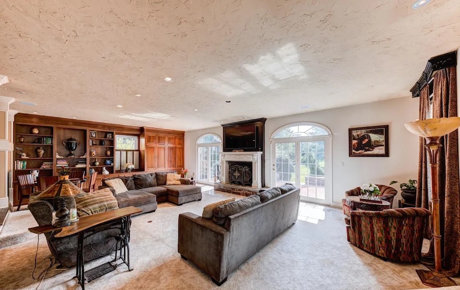 family room sitting area