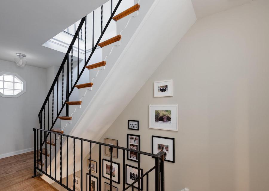 house for sale Rittenhouse square renovated trinity 2nd floor stair hall