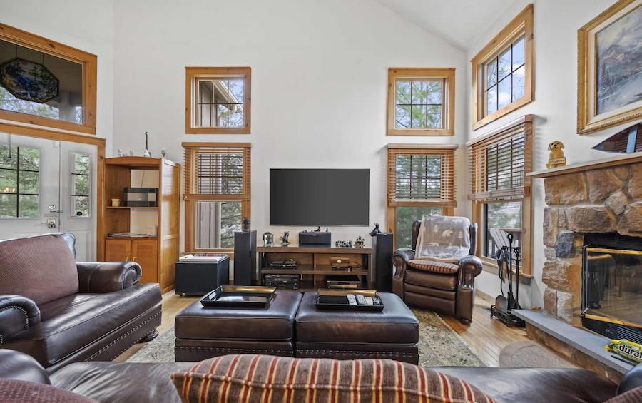 house for sale tannersville contemporary traditional house living room