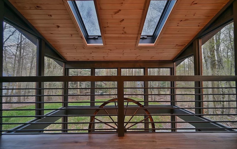 primary bedroom atrium balcony