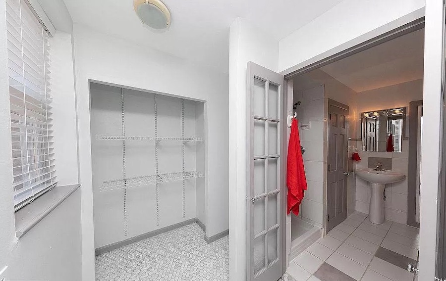house for sale renovated Bella Vista trinity bathroom and auxiliary room