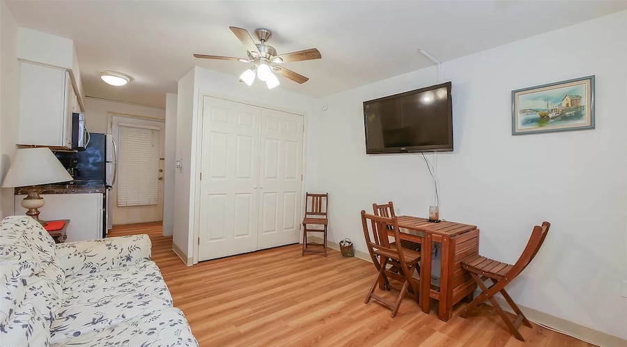 condo for sale Longport efficiency living room