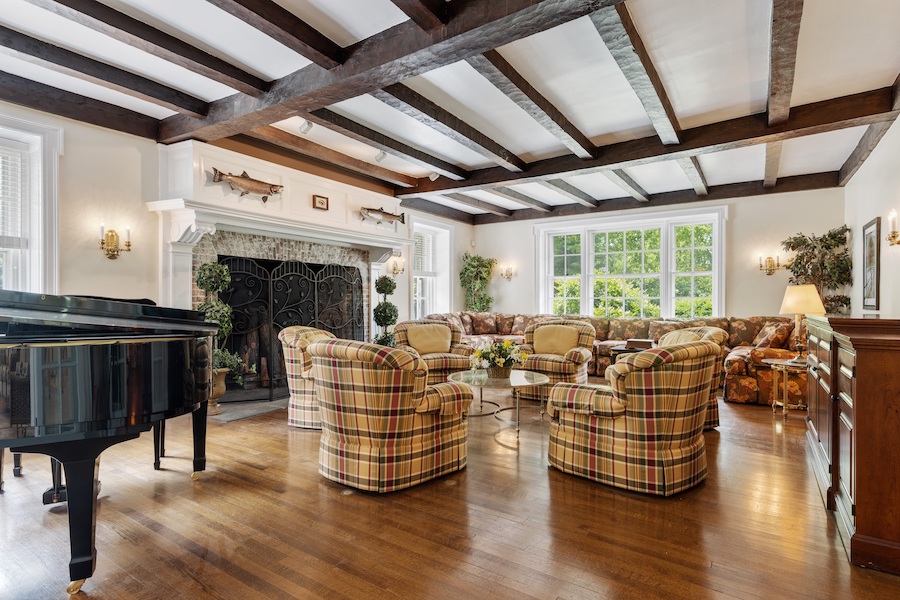 house for sale Horace Trumbauer Wyncote colonial living room