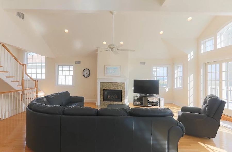 house for sale Longport neotraditional living room