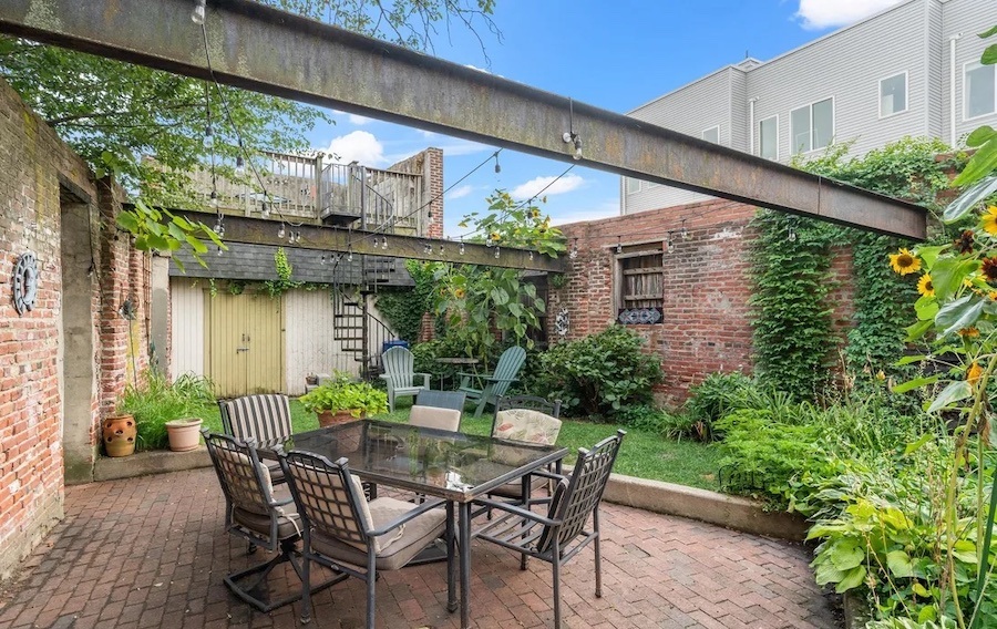 courtyard and deck