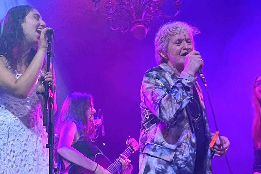 students from paul green rock academy on the jon anderson tour with the yes lead singer