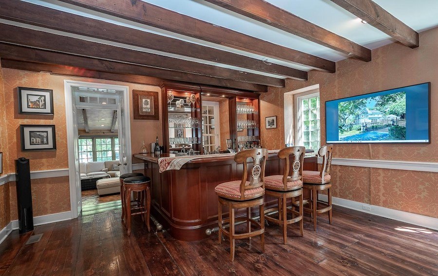 house for sale chester springs colonial manor bar