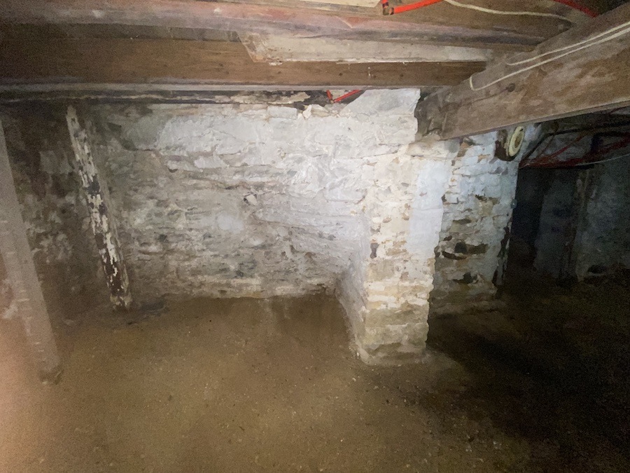 cooking pits in basement of 1761 wing