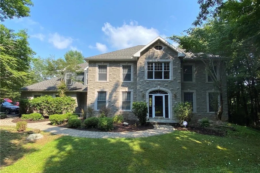 house for sale east stroudsburg colonial exterior front