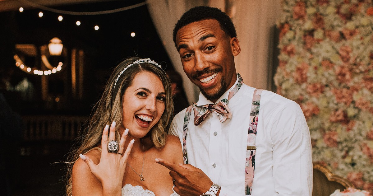 Phillies pitcher Aaron Nola marries high school sweetheart on New