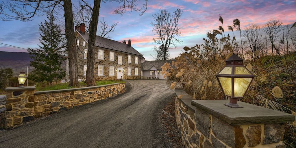 Just Listed in the Poconos: Saylorsburg Historic Farmstead House for Sale - Vimarsana News